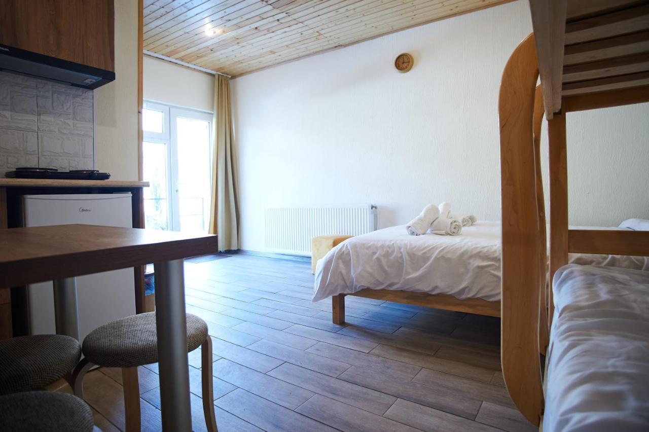 Hotel Tornisa Kazbegi Exteriör bild