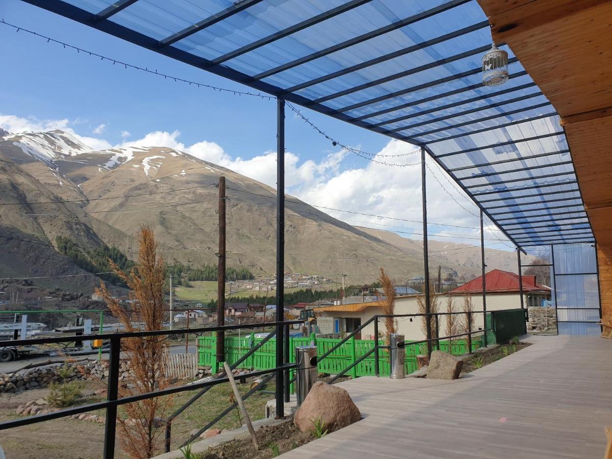 Hotel Tornisa Kazbegi Exteriör bild