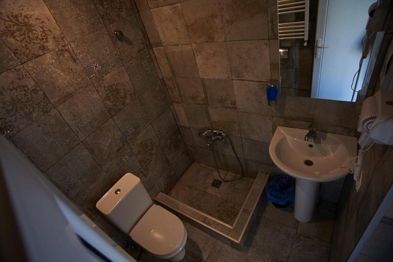 Hotel Tornisa Kazbegi Exteriör bild